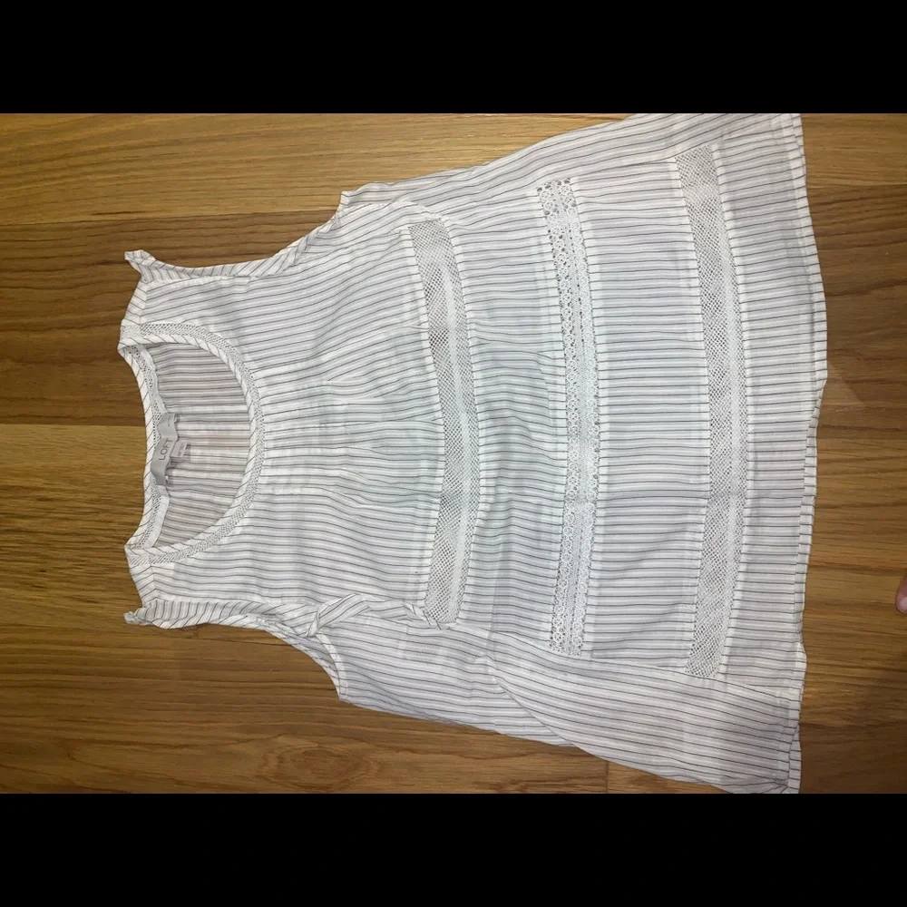 LOFT blouse - Picture 1 of 3